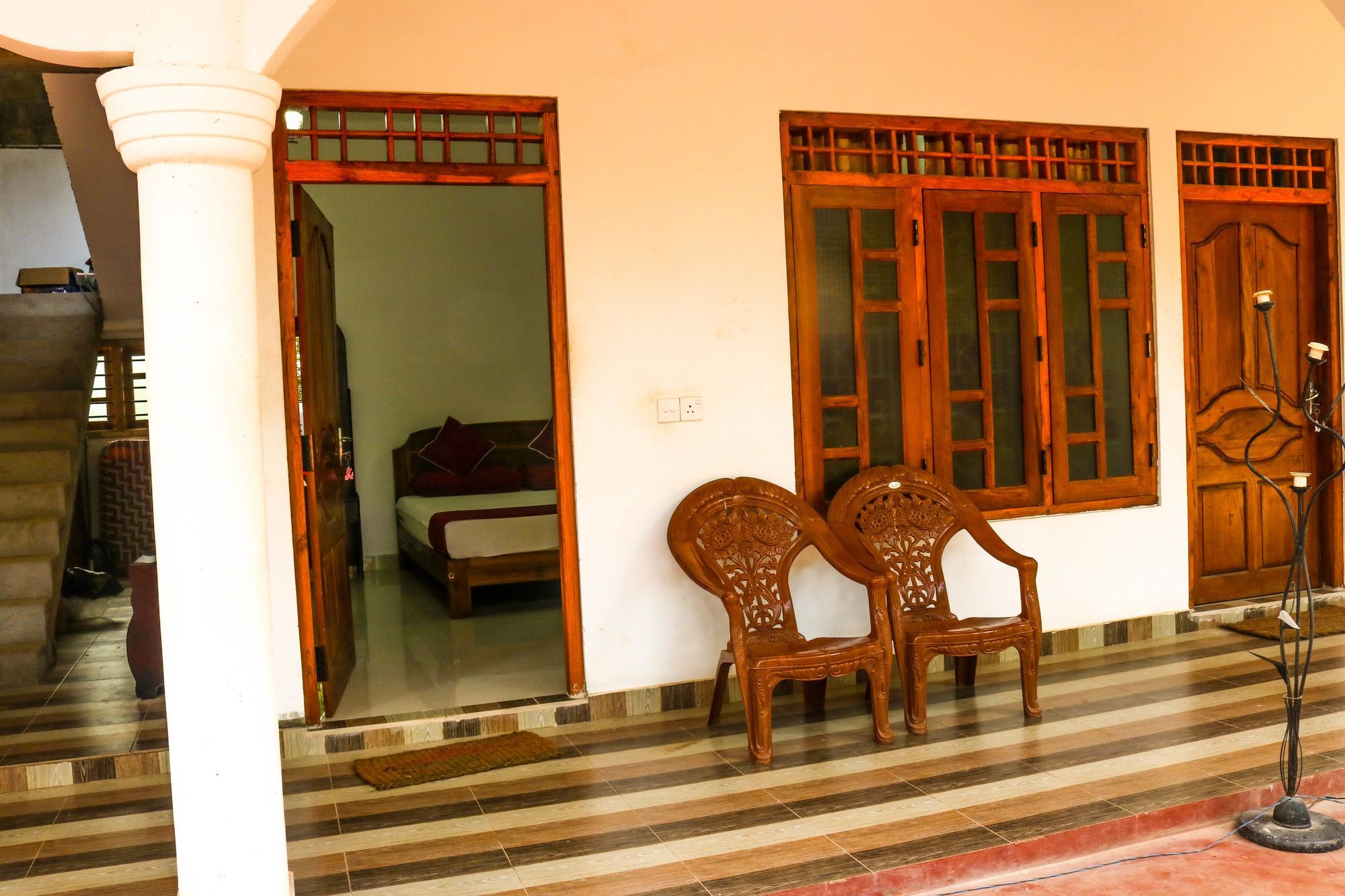 French Garden Eagle Wings Inn Uppuveli Exterior photo
